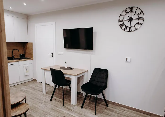 Apartment Chrobrego 10 *